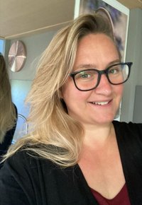 Marie-Yvonne MICHEZ Marie-Yvonne MICHEZ